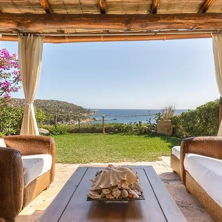Σπίτι διακοπών Luna Bay Retreat Con Vista Sulla Baia Di Porto Luna A 2 Km Da Villasimius