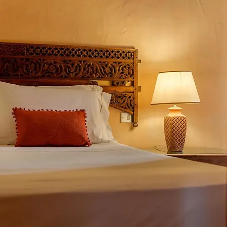 Luna Bay Retreat Con Vista Sulla Baia Di Porto Luna A 2 Km Da Tatil Evi